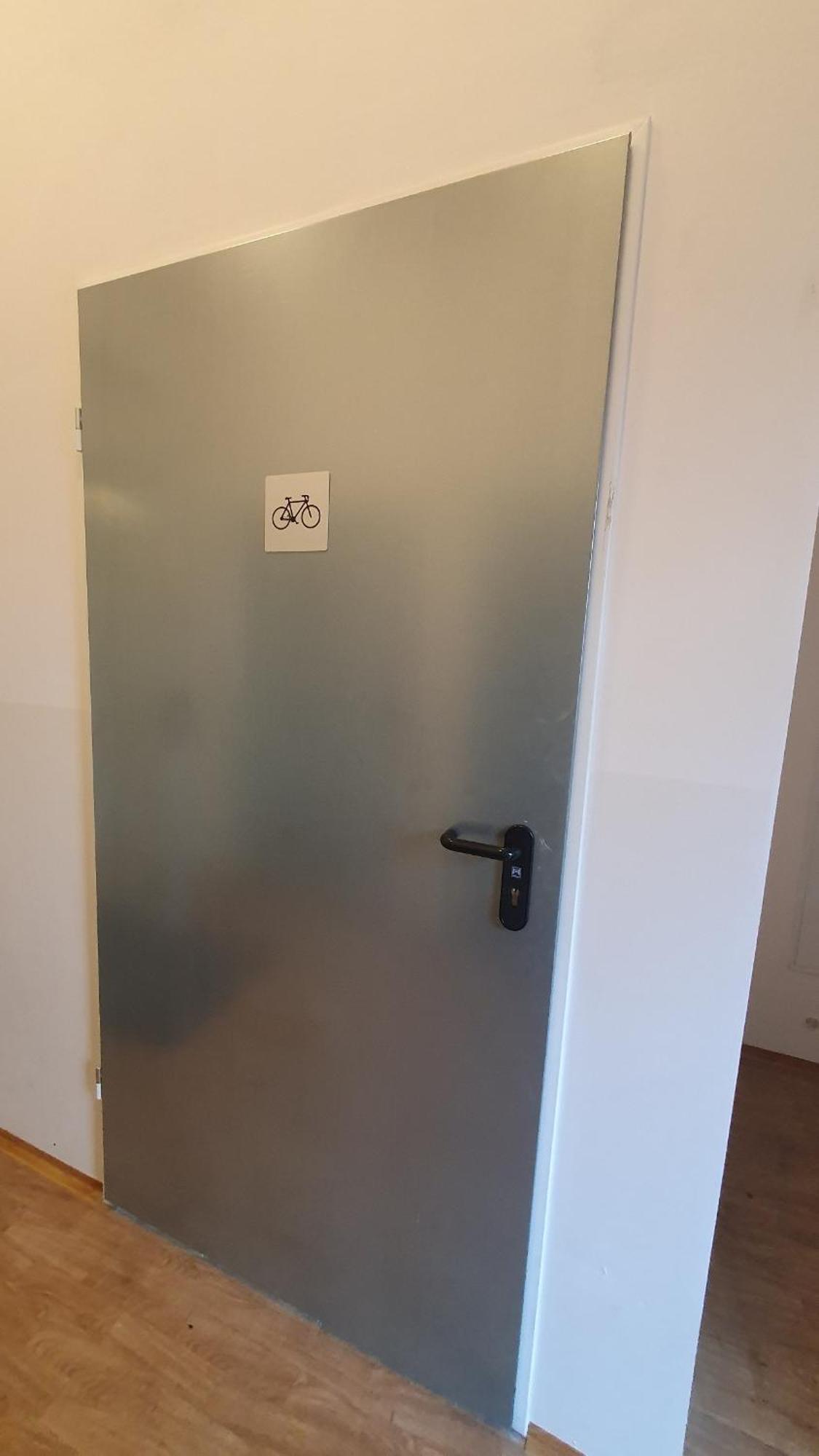 Apartment Gruener Fuerst Mit Sitzecke Im Innenhof & Naehe Park & Erdgeschoss Bad Muskau Bagian luar foto