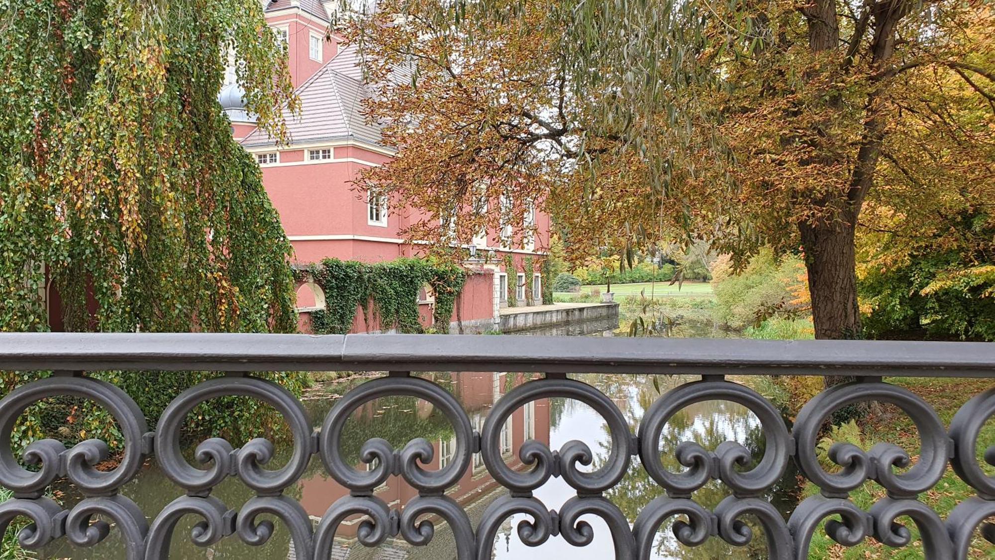Apartment Gruener Fuerst Mit Sitzecke Im Innenhof & Naehe Park & Erdgeschoss Bad Muskau Bagian luar foto