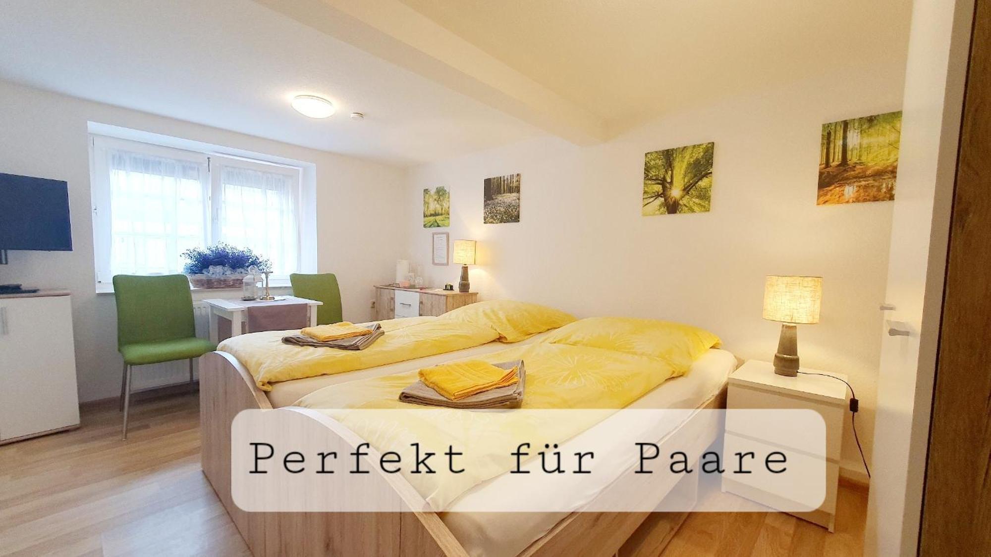 Apartment Gruener Fuerst Mit Sitzecke Im Innenhof & Naehe Park & Erdgeschoss Bad Muskau Bagian luar foto